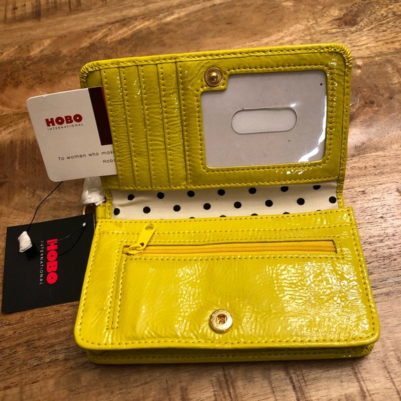 hobo wind wallet